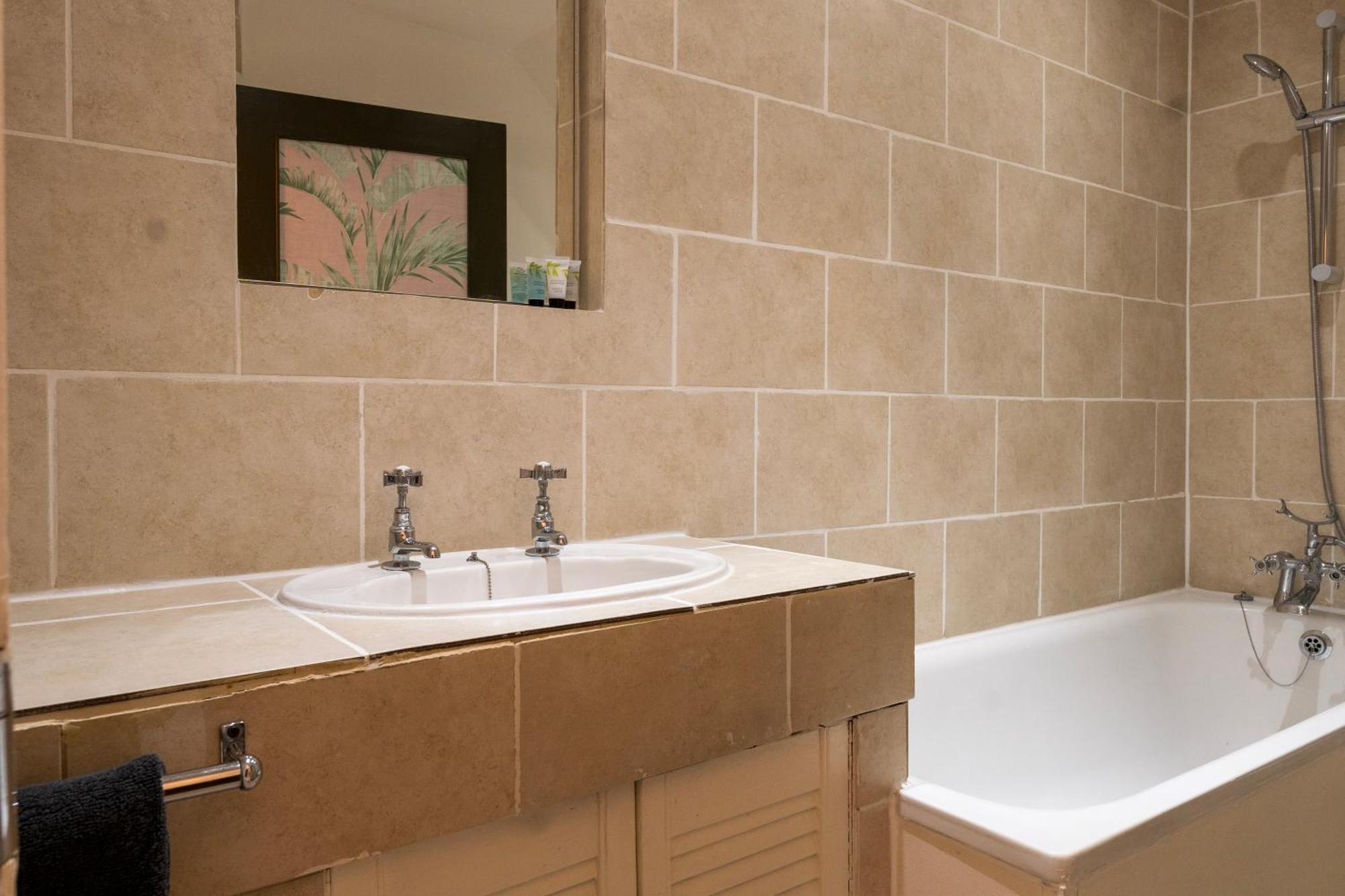5C- Stylish Urban Retreat - Spacious 2 Bed Flat London Kültér fotó